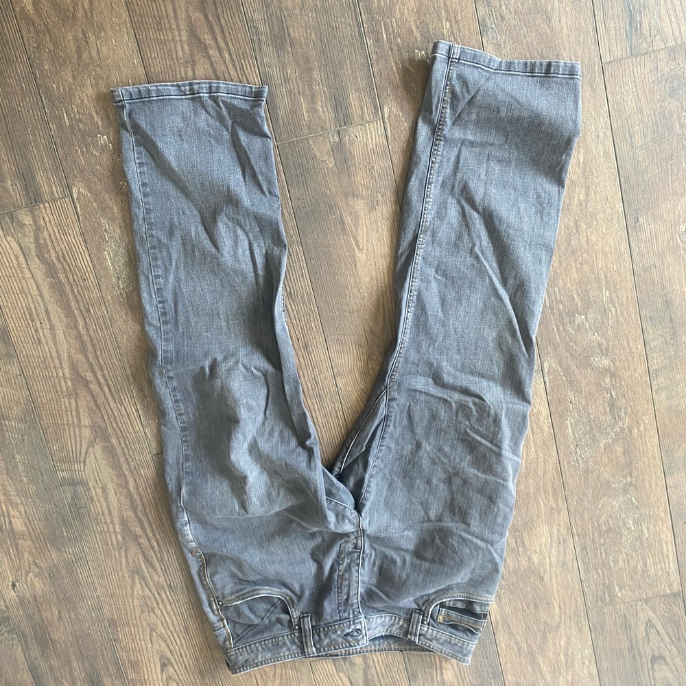 Prana axiom 33x30. Only worn a few times